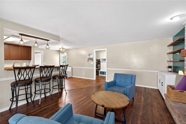 689 Chipplegate Drive, Centerville, OH 45459