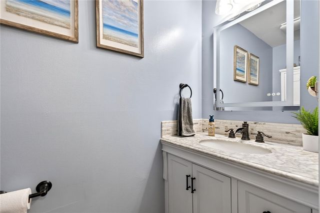 689 Chipplegate Drive, Centerville, OH 45459