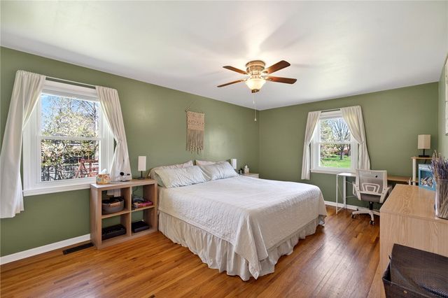 689 Chipplegate Drive, Centerville, OH 45459