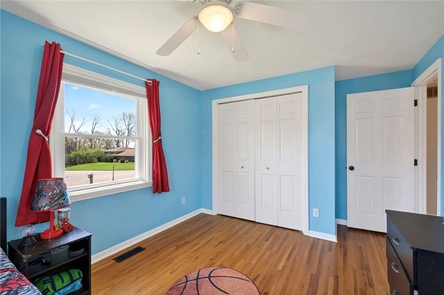 689 Chipplegate Drive, Centerville, OH 45459