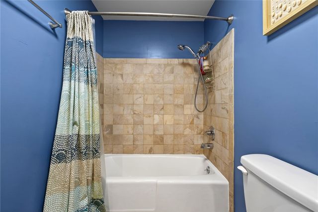 689 Chipplegate Drive, Centerville, OH 45459