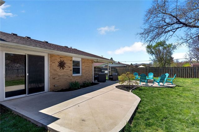 689 Chipplegate Drive, Centerville, OH 45459