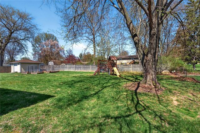 689 Chipplegate Drive, Centerville, OH 45459