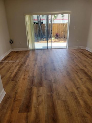 15750 SW 92nd Ave 29C, Palmetto Bay, FL 33157