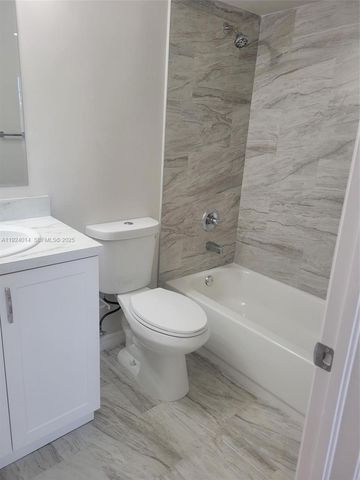 15750 SW 92nd Ave 29C, Palmetto Bay, FL 33157