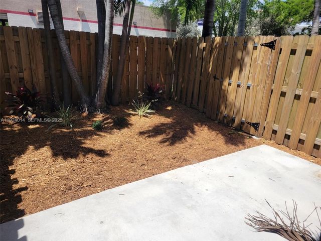 15750 SW 92nd Ave 29C, Palmetto Bay, FL 33157