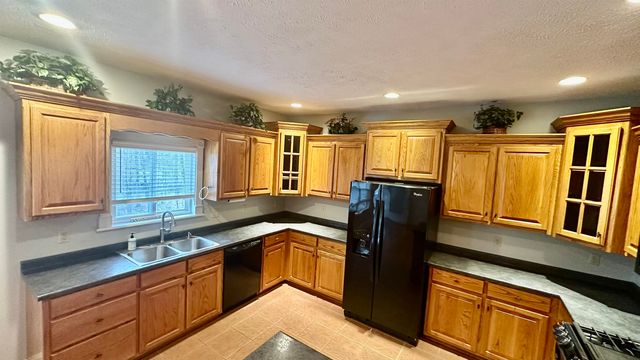 61 WOODRUN DR, Middleton, TN 38052