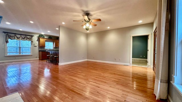 61 WOODRUN DR, Middleton, TN 38052