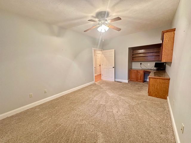 61 WOODRUN DR, Middleton, TN 38052