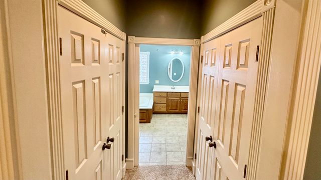 61 WOODRUN DR, Middleton, TN 38052