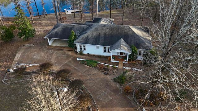 61 WOODRUN DR, Middleton, TN 38052