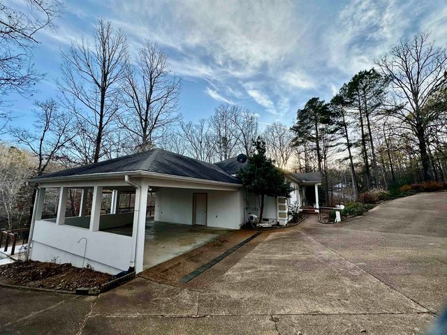 61 WOODRUN DR, Middleton, TN 38052