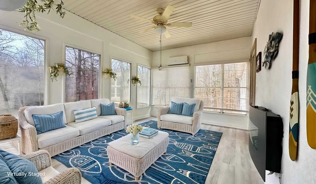 61 WOODRUN DR, Middleton, TN 38052