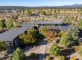 61785 Hosmer Lake Drive, Bend, OR 97702