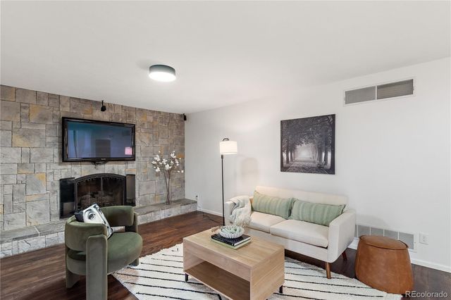 7063 E Warren Drive, Denver, CO 80224