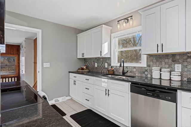 1376 Lathrop Road, Allenton, MI 48002