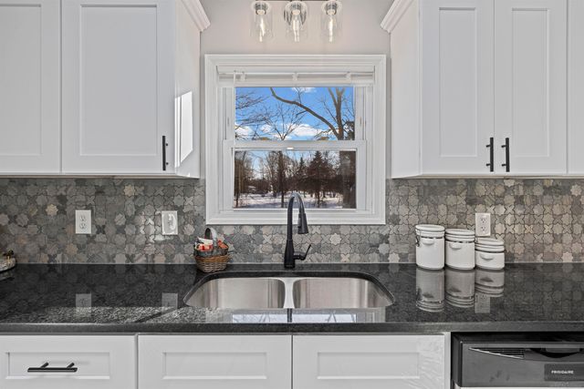 1376 Lathrop Road, Allenton, MI 48002