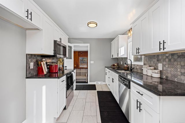 1376 Lathrop Road, Allenton, MI 48002