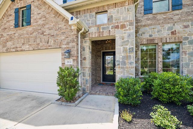 28232 Wooded Mist Drive, Spring, TX 77386