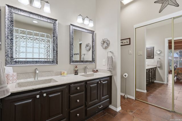 2103 MOLLYS WAY DR, San Antonio, TX 78232
