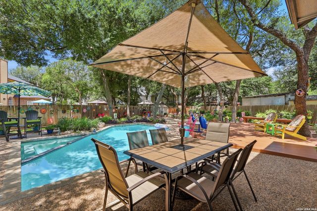 2103 MOLLYS WAY DR, San Antonio, TX 78232