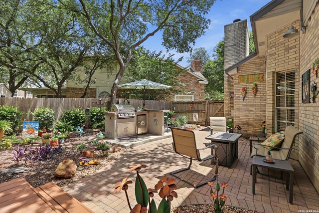 2103 MOLLYS WAY DR, San Antonio, TX 78232