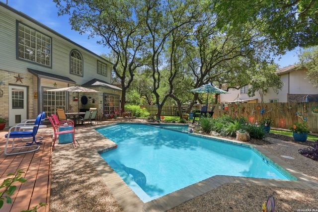 2103 MOLLYS WAY DR, San Antonio, TX 78232