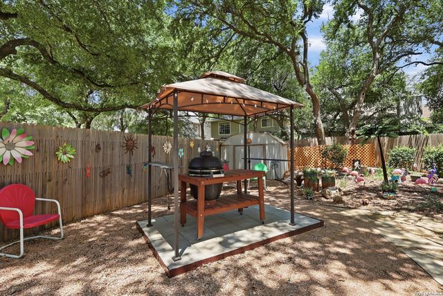 2103 MOLLYS WAY DR, San Antonio, TX 78232
