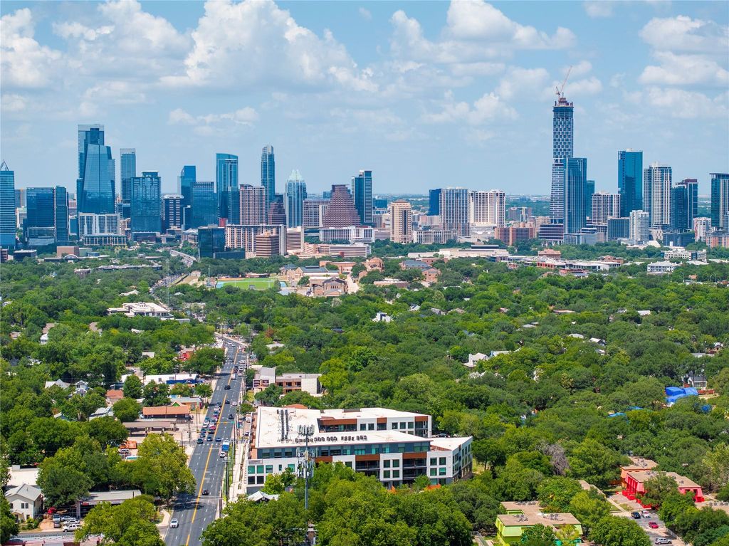 2209 S 1st ST 305, Austin, TX 78704