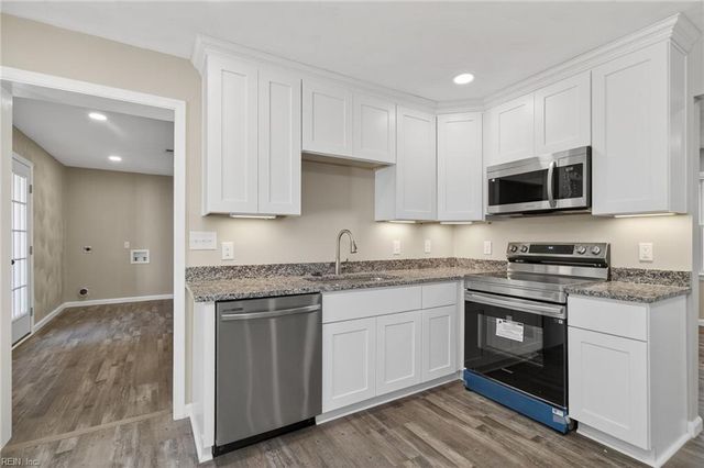 913 Long Ridge RD, Chesapeake, VA 23322