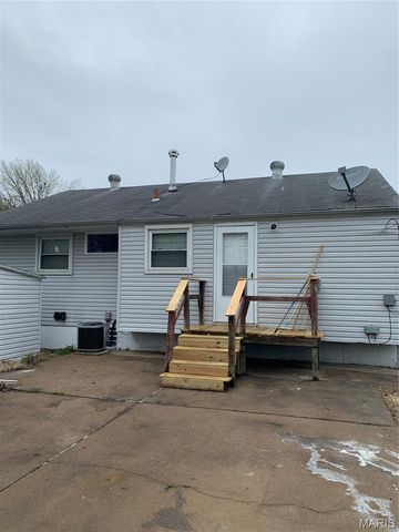 412 Macdougall Drive, St Louis, MO 63137