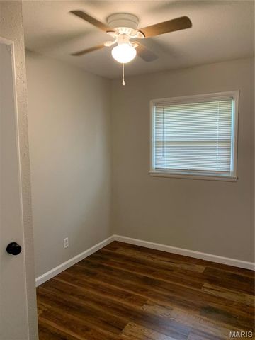 412 Macdougall Drive, St Louis, MO 63137