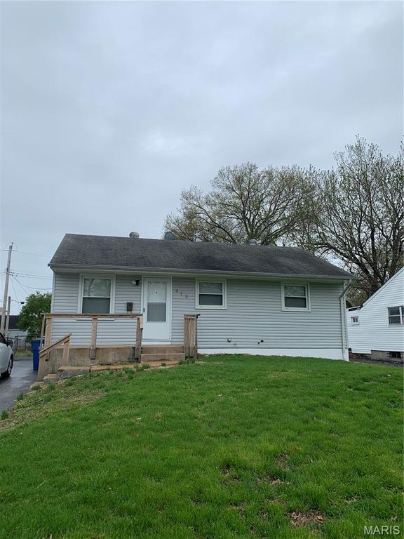 412 Macdougall Drive, St Louis, MO 63137