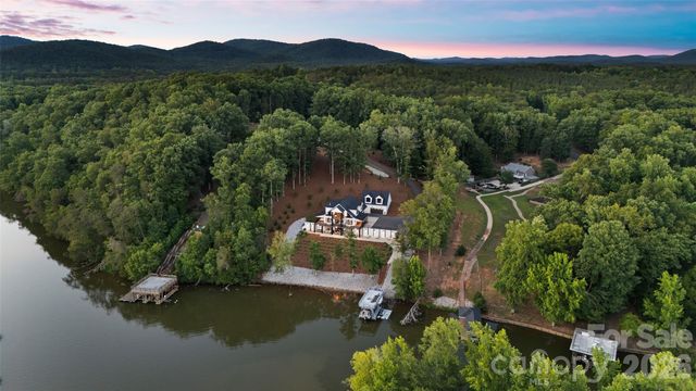 587 Carolina Drive, Troy, NC 27371