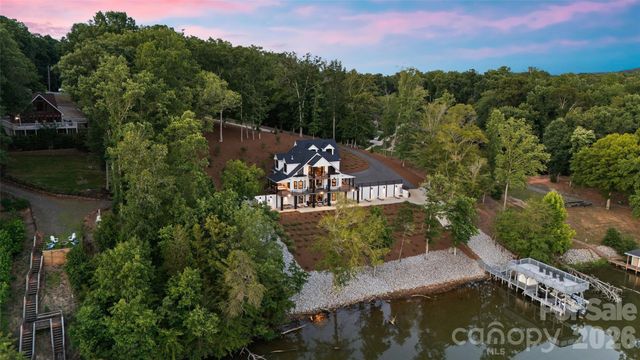 587 Carolina Drive, Troy, NC 27371