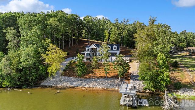 587 Carolina Drive, Troy, NC 27371