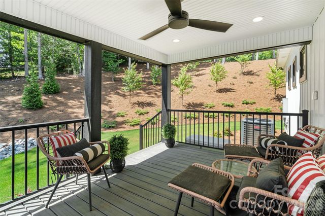 587 Carolina Drive, Troy, NC 27371