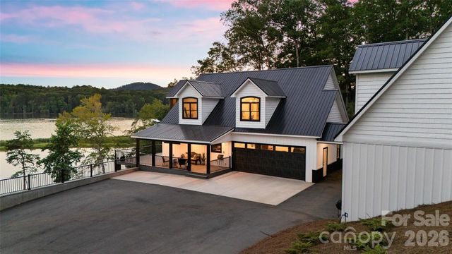 587 Carolina Drive, Troy, NC 27371