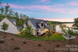 587 Carolina Drive, Troy, NC 27371