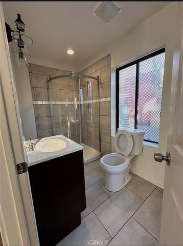 819 W 102nd st, Los Angeles, CA 90044