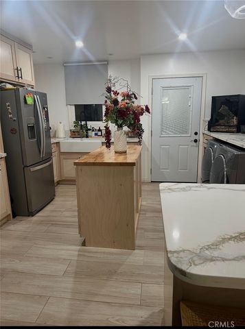 819 W 102nd st, Los Angeles, CA 90044