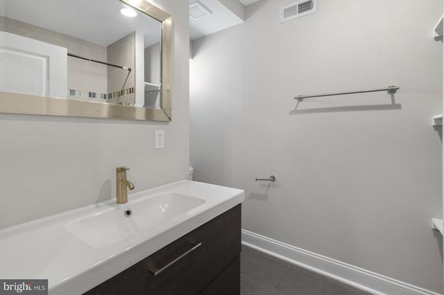 2045 WILDER ST, Philadelphia, PA 19146