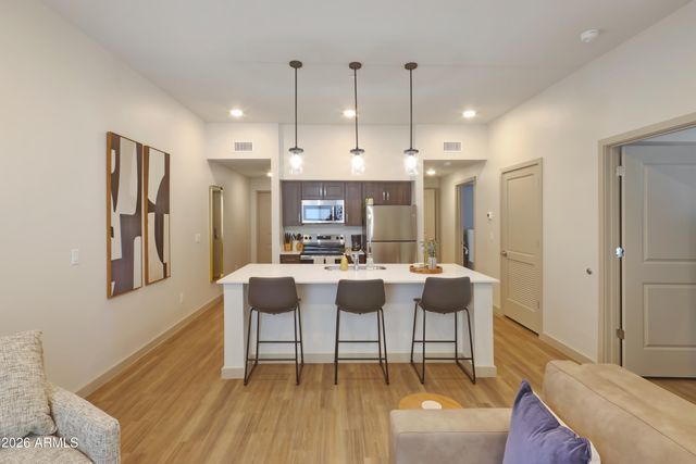 2747 W Queen Creek Road 108, Chandler, AZ 85248