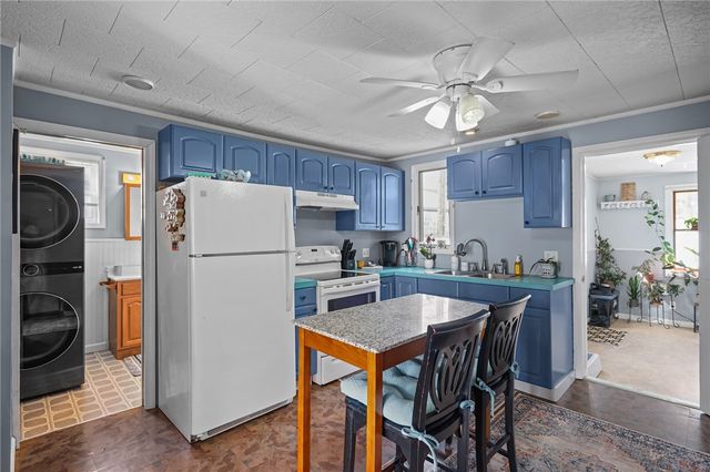 22 Harris Street, Coventry, RI 02816