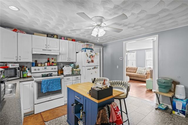 22 Harris Street, Coventry, RI 02816