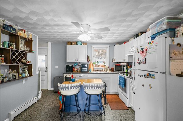 22 Harris Street, Coventry, RI 02816