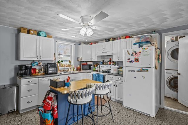 22 Harris Street, Coventry, RI 02816