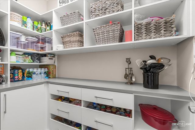 739 Juniper Street, Oswego, IL 60543