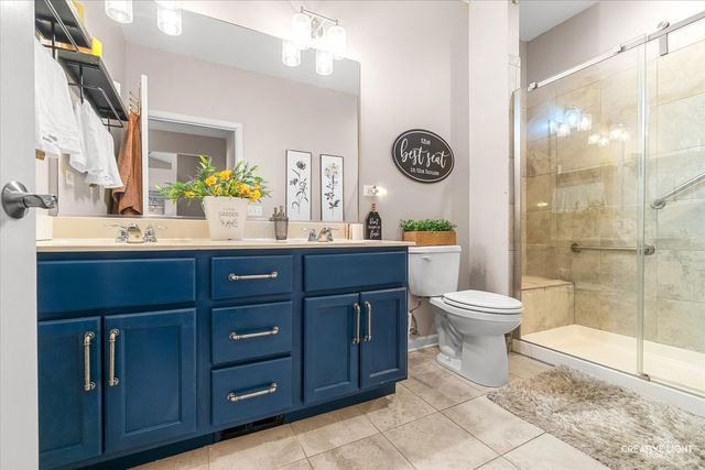 739 Juniper Street, Oswego, IL 60543