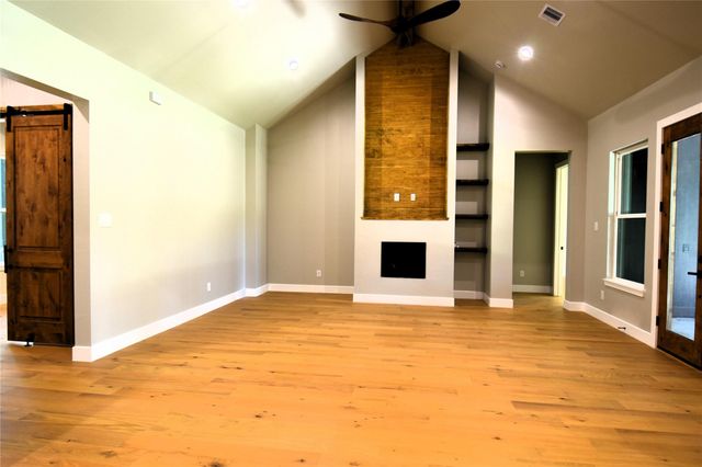4 Lake Forest Drive, Conroe, TX 77384